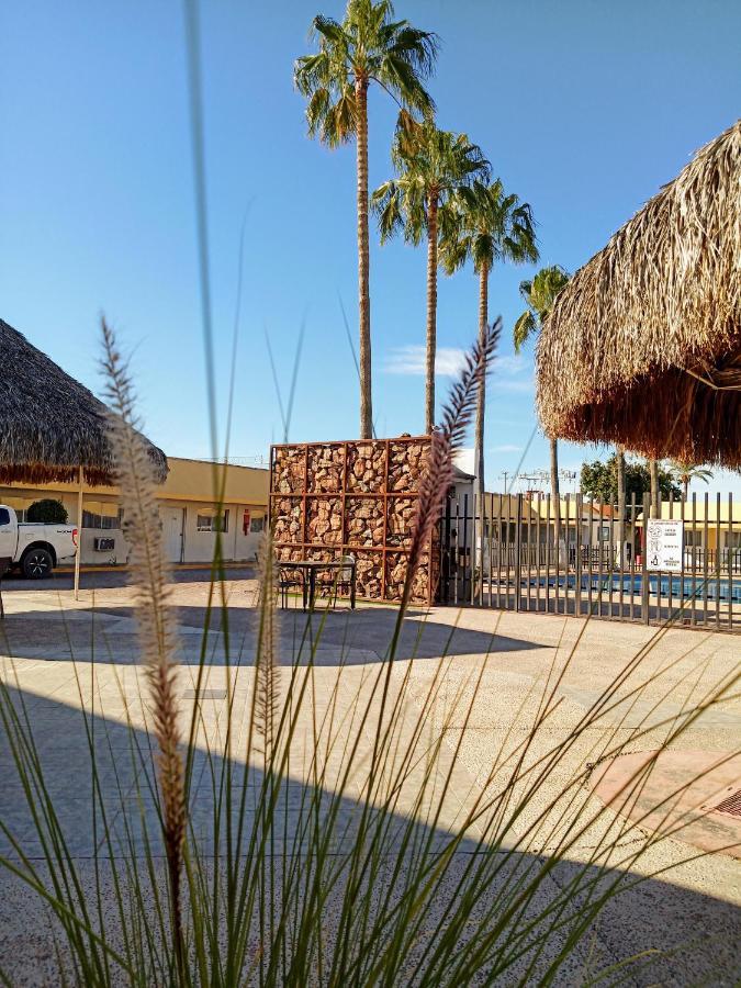 Hotel Posada Del Desierto Heroica Caborca Exteriör bild